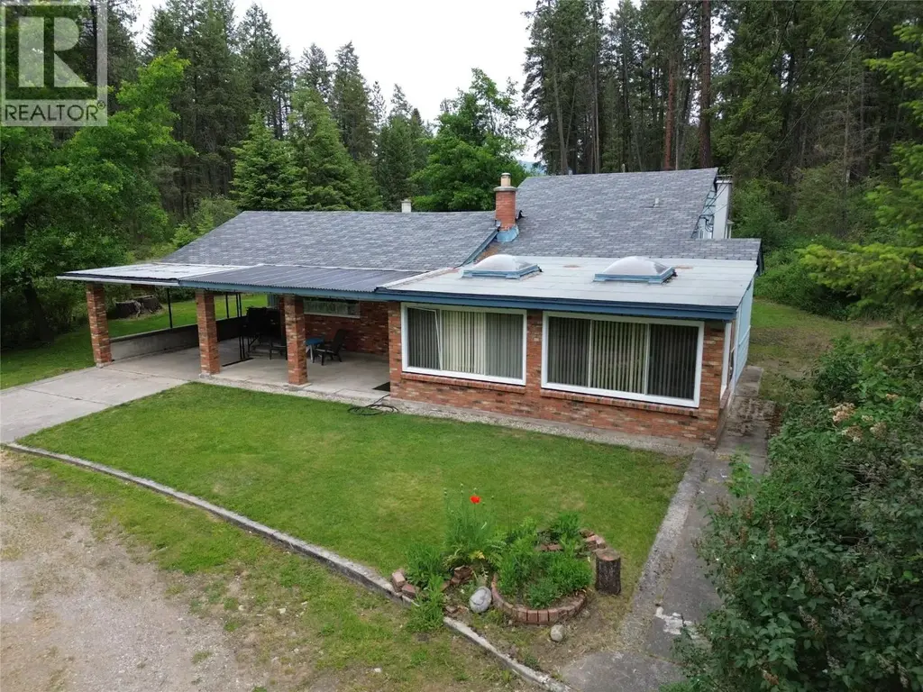1980 3 Highway, Christina Lake